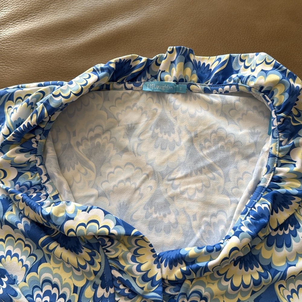 Top - Picture 2 of 2